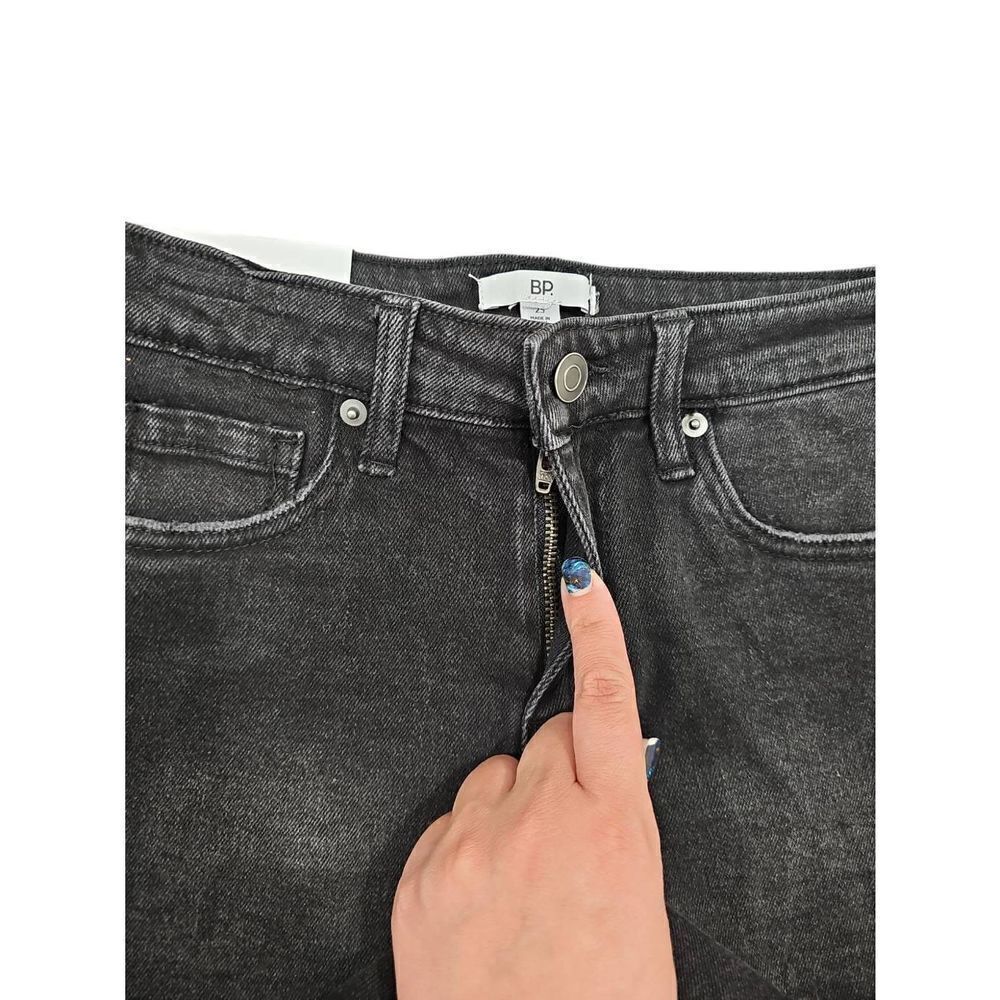 B.P Mid Rise Denim Shorts - Picture 5 of 9